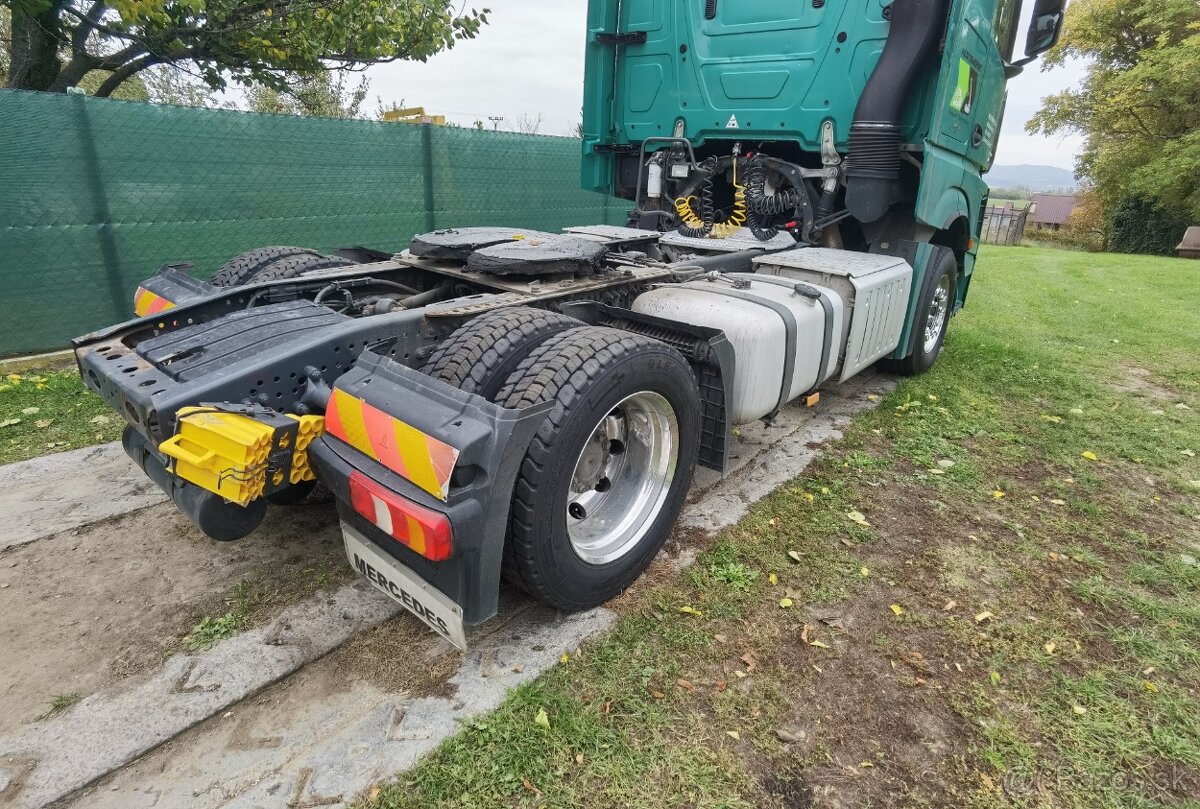 Ťahač actros 1845 mega - 3