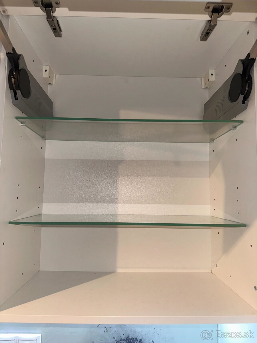Vrchné závesné kuchynské skrinky - 3