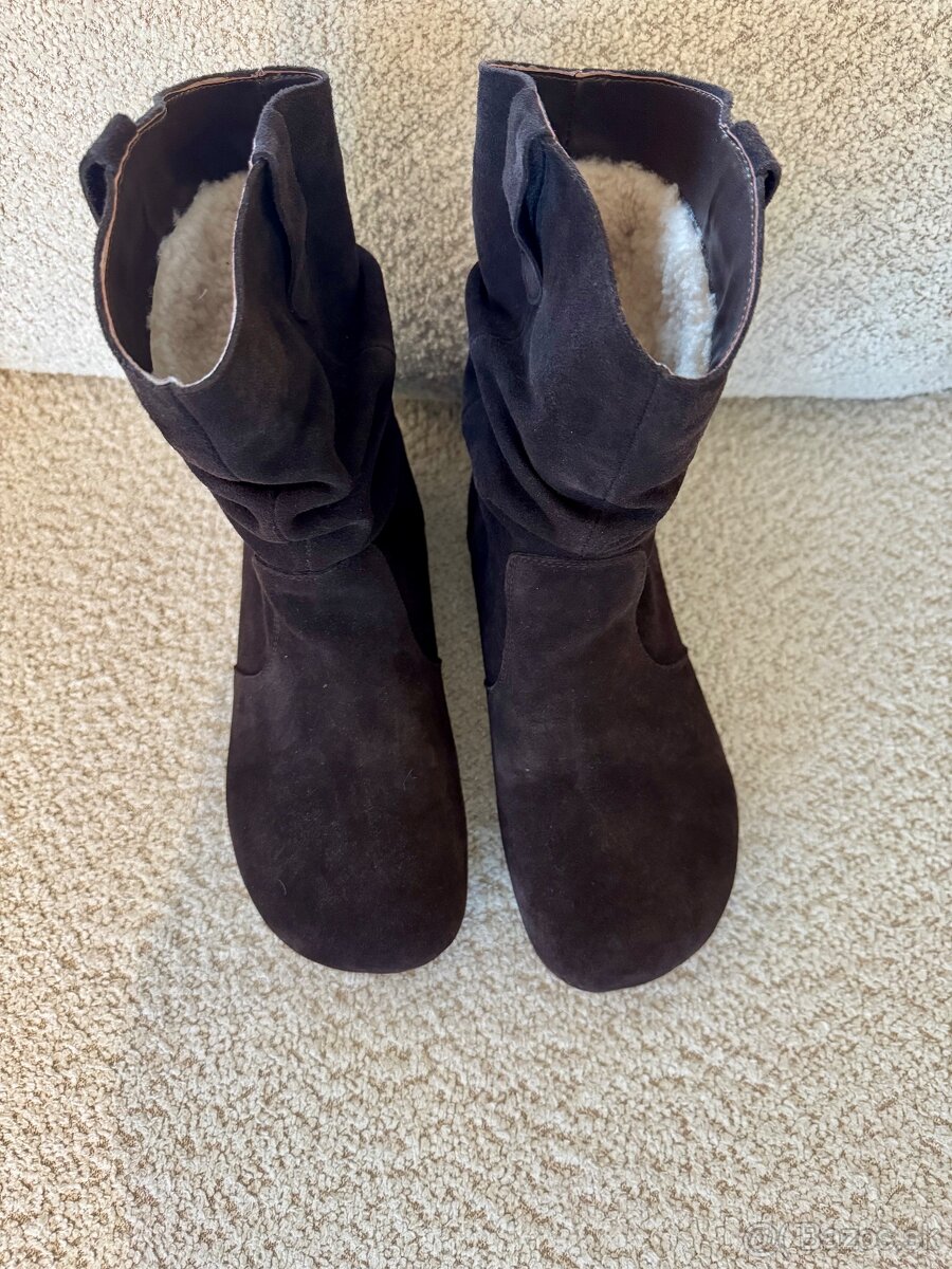 Predam nove UGG cizmy - 3