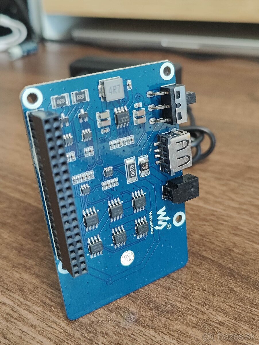 Raspberry Pi UPS (Waveshare UPS HAT) 🍓 - 3