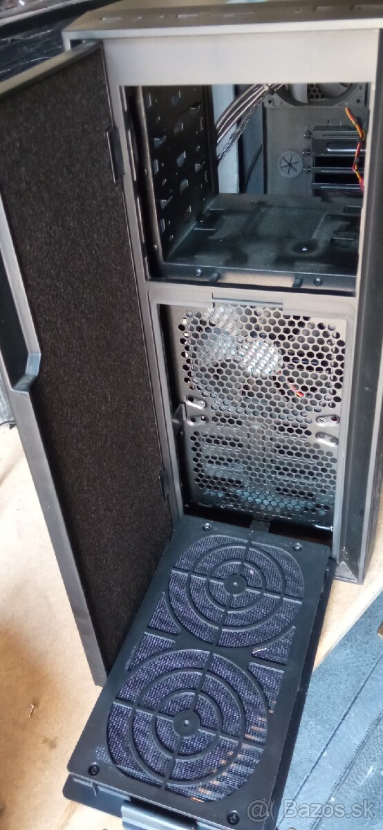 Cooler Master Centurion Silencio 550 pc skrinka - 3