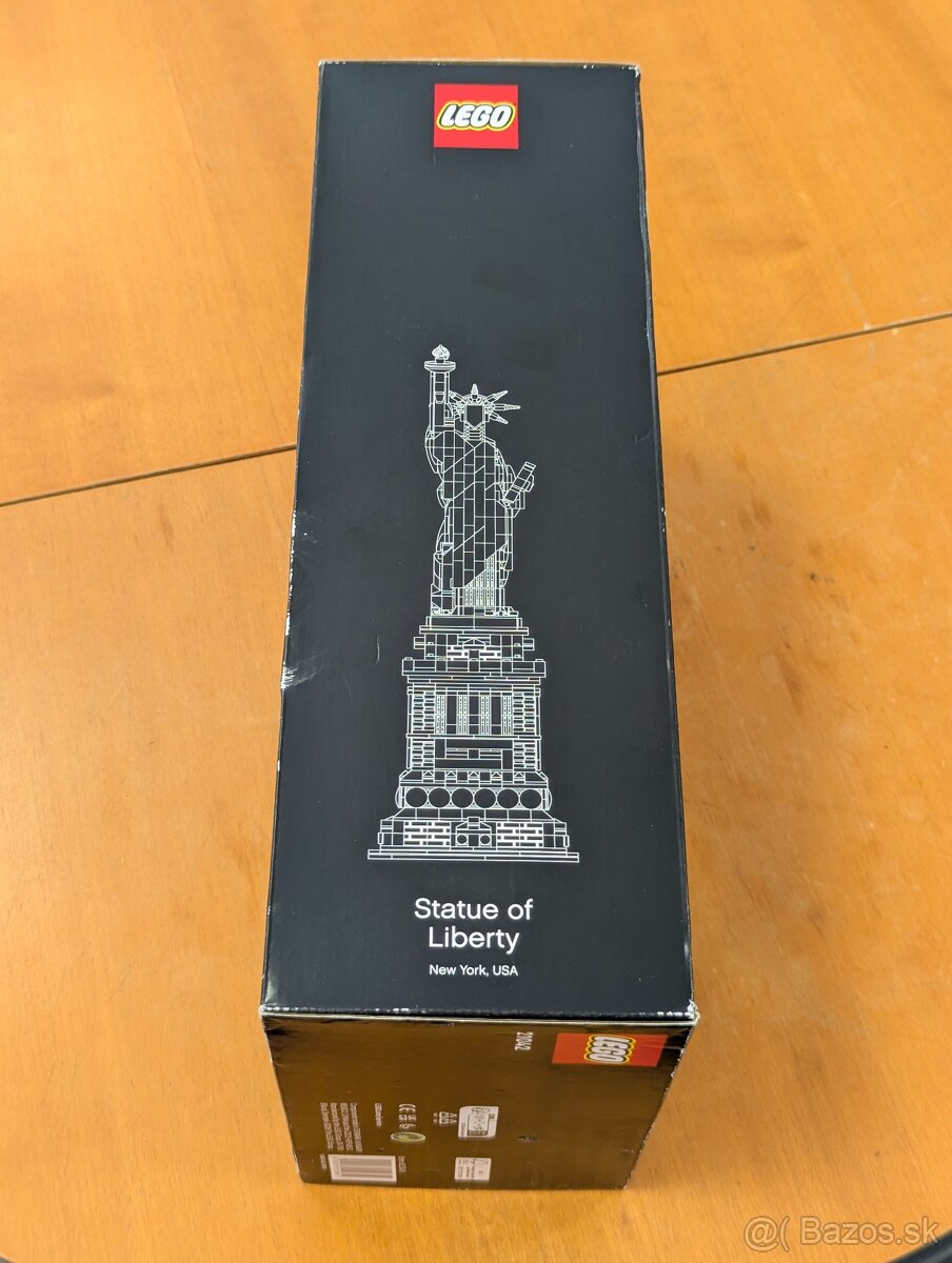 LEGO Architecture 20142 Socha slobody - 3