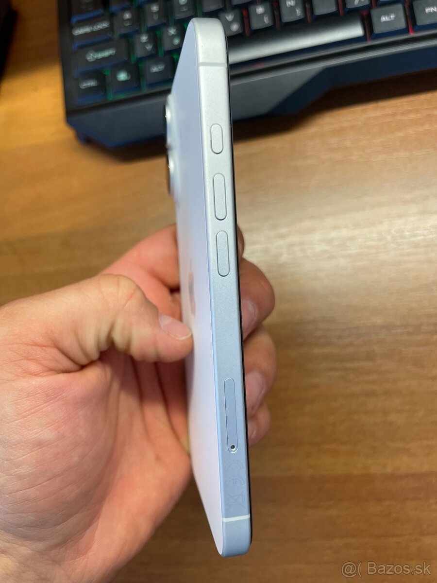 iPhone 16 128GB - 3