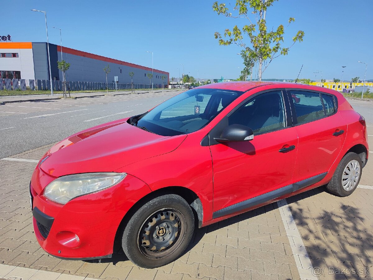 Renault Megane 2010 DIESEL - 3