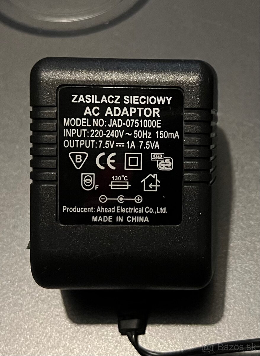 Predam Switch FSD-803 a 3Com 8 portovy - 3