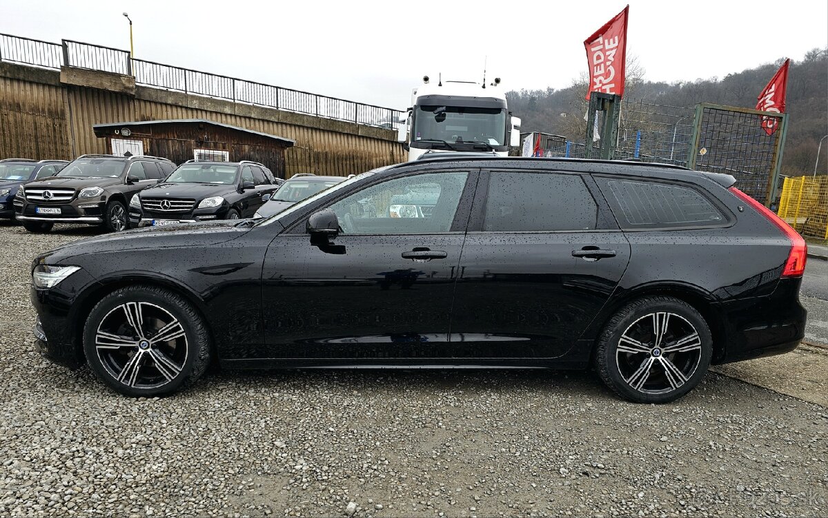 Volvo V90 D3 2.0L Momentum A/T - 3