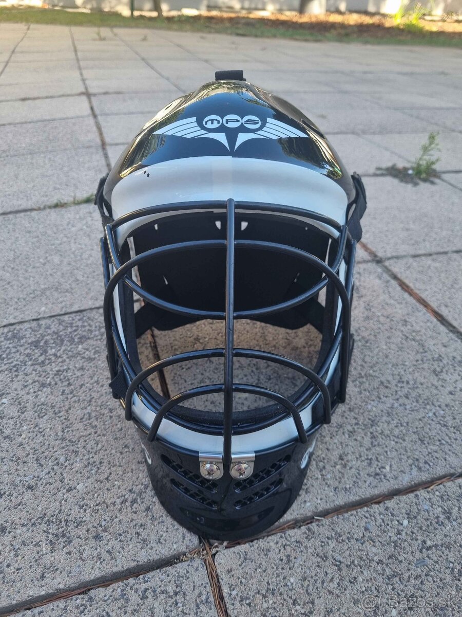 Floorbalova helma - 3