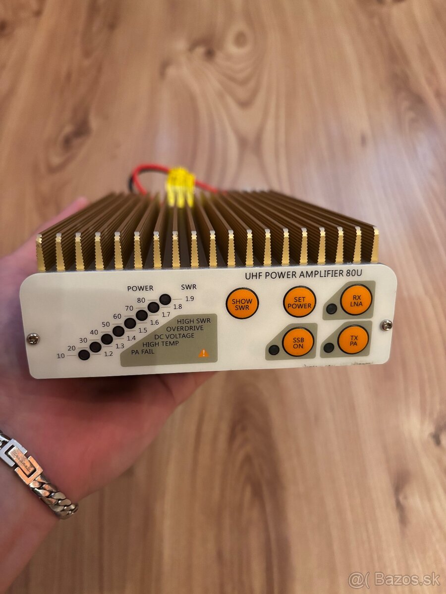 UHF výkonový zosilňovač Toptek - 3