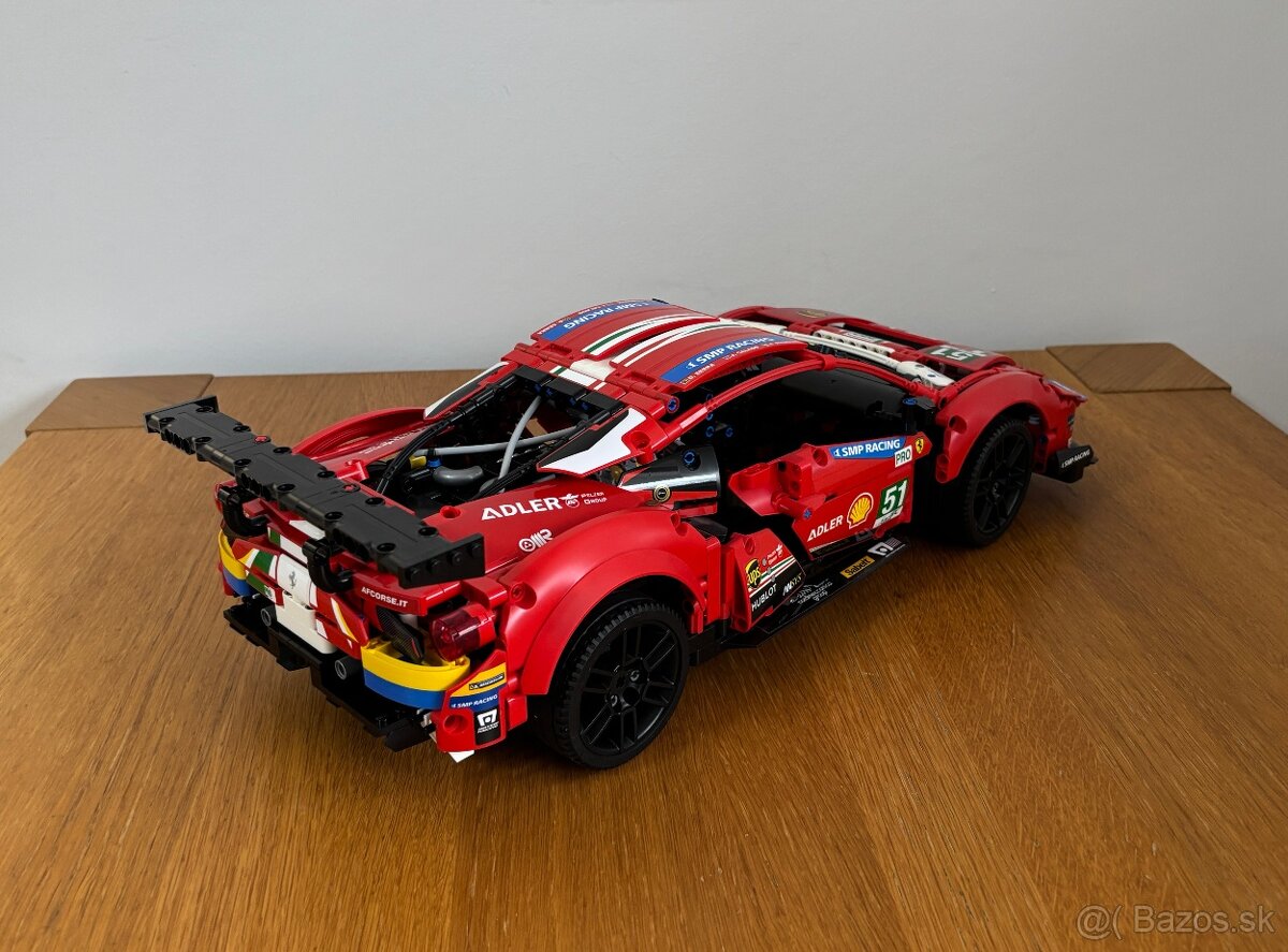 LEGO Technic 42125 Ferrari 488 GTE - 3