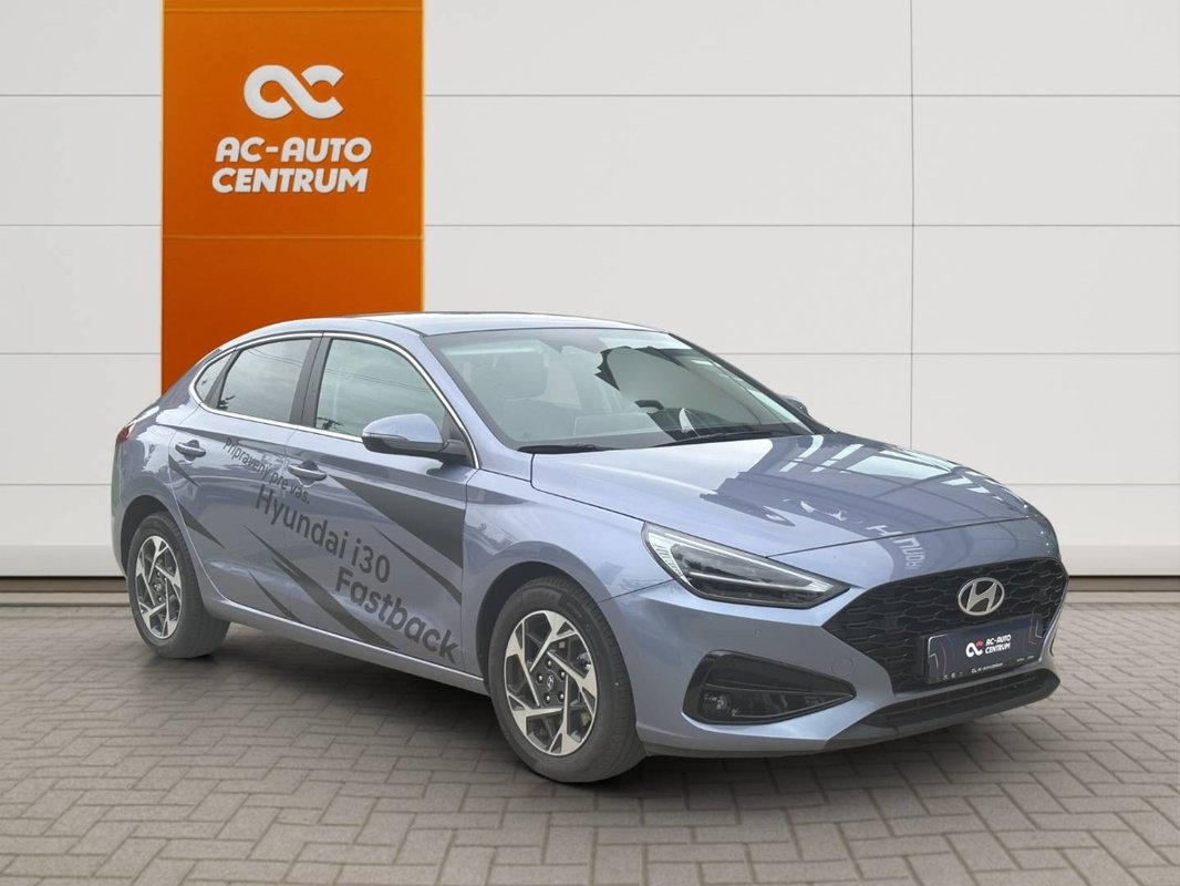Hyundai i30 Fastback FB PE2 1,5T 7DCT FAMILY SMART - 3