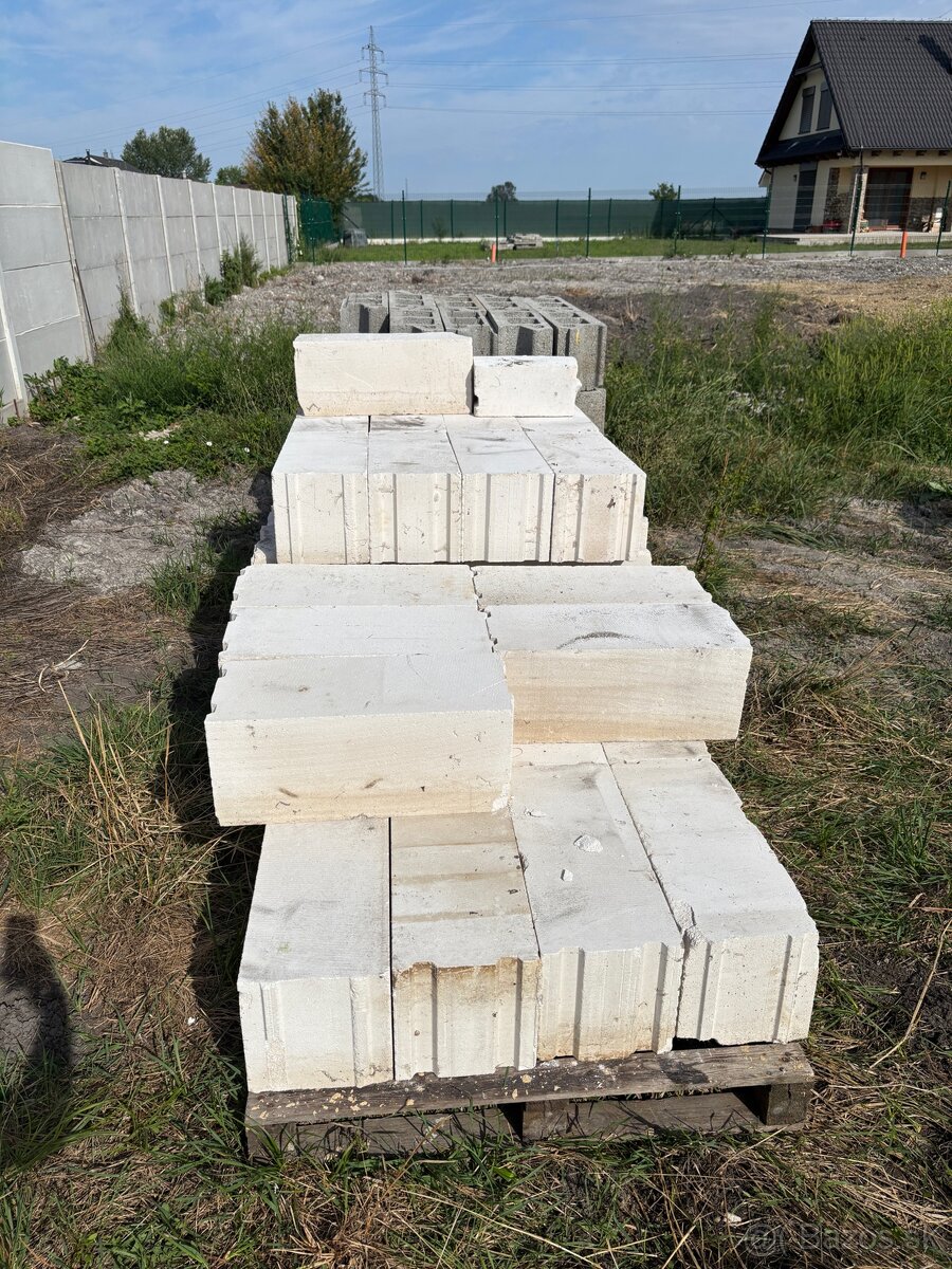 Rozne techly, tvarnice, ytong, miako - 3