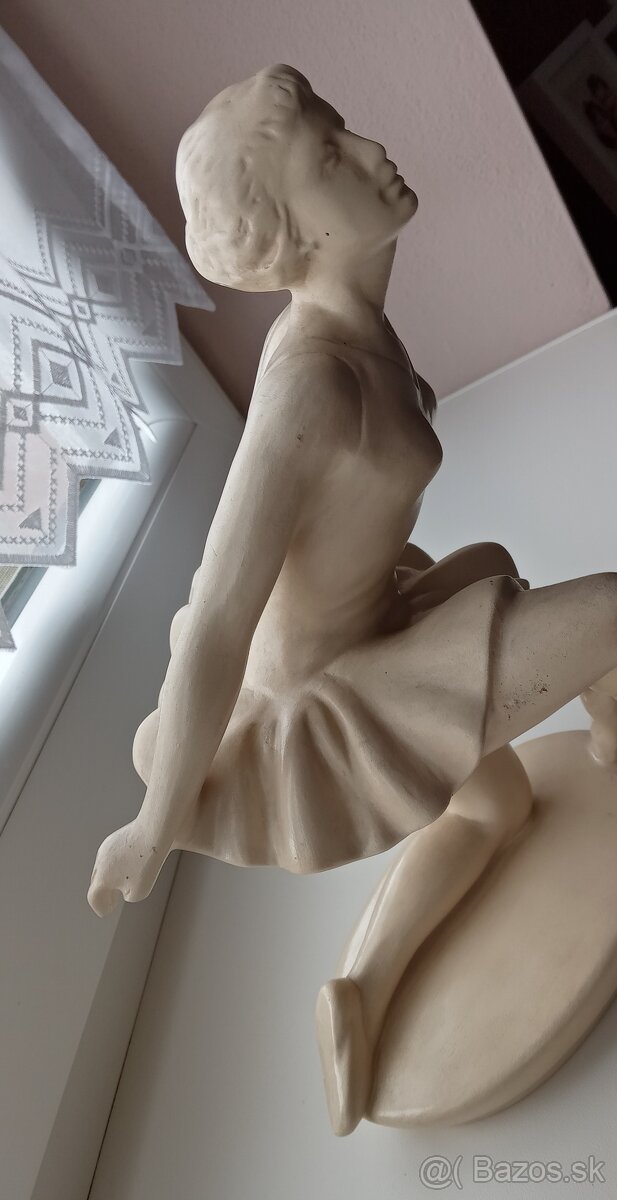 Soška tanečnice - 3