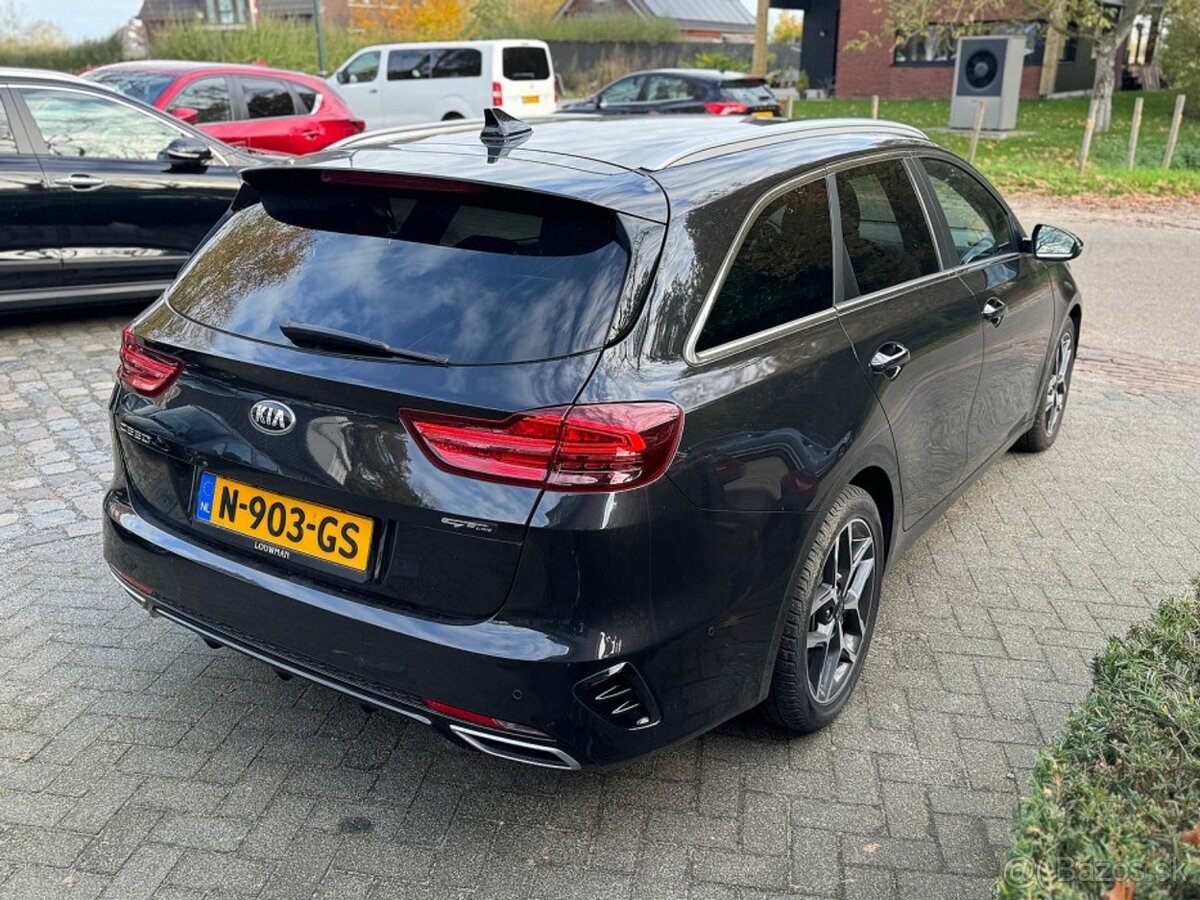 Kia Ceed 1.5 T-GDI GT Line - 3