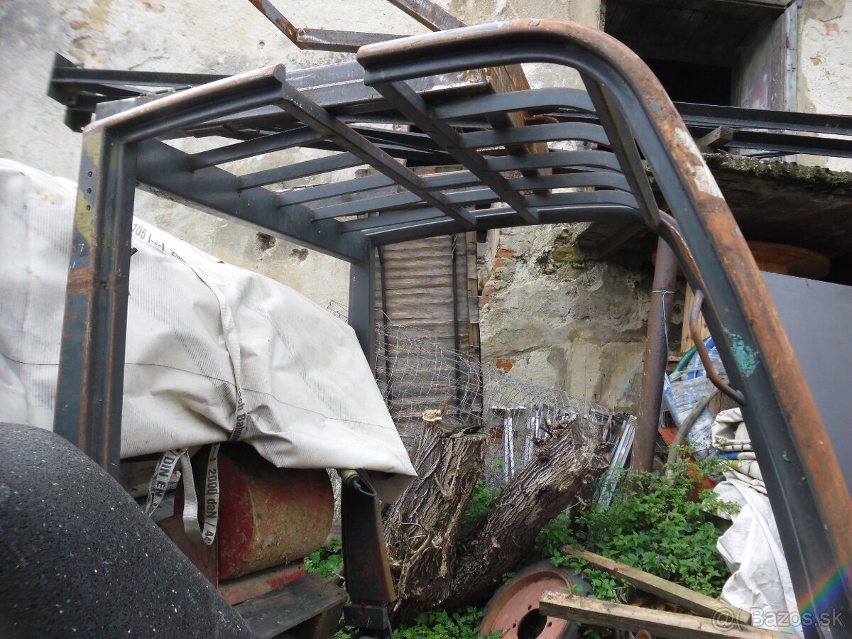 Predám kabínu z VZV - 3