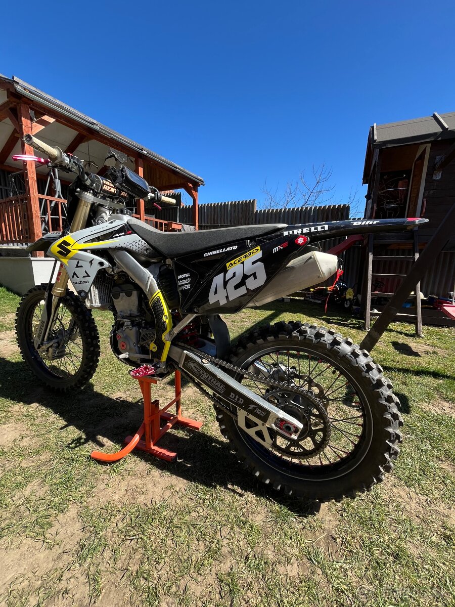 Suzuki RMZ 250 - 3