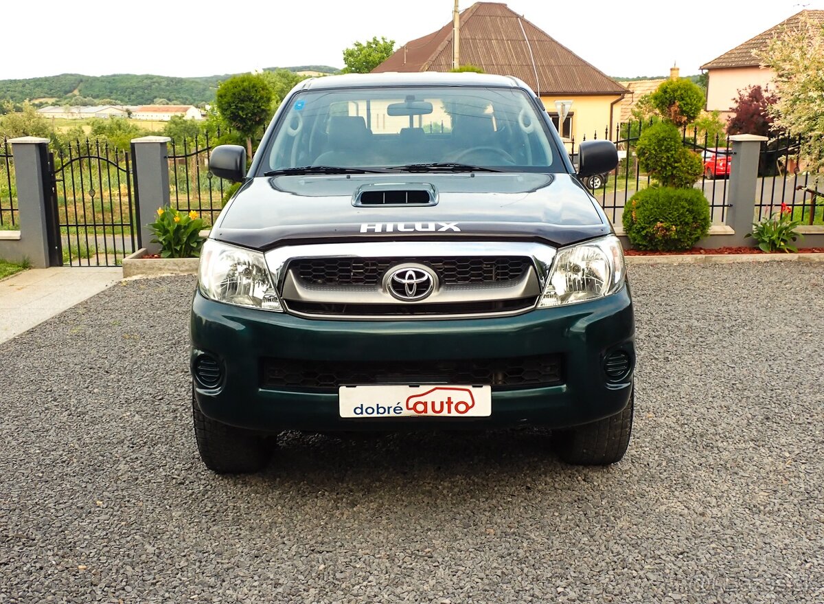 TOYOTA HILUX 2.5 D-4D Country 2011 106kW 180tis km, STK