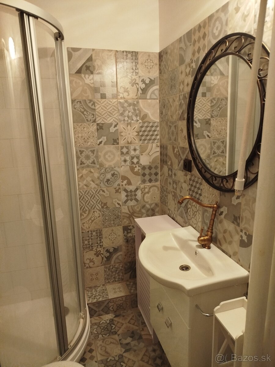 Prenájom 3-izbového bytu - 3