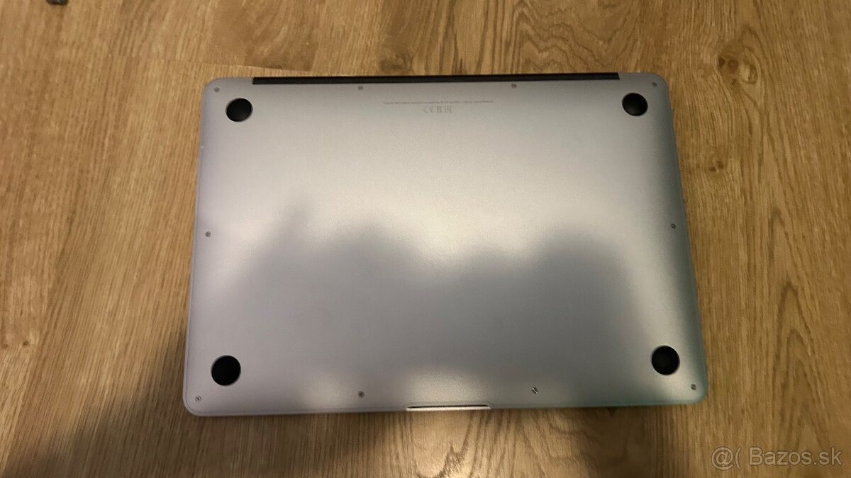 Predám MacBook Air 13 2017 + Magic Mouse + Magic Keyboard - 3