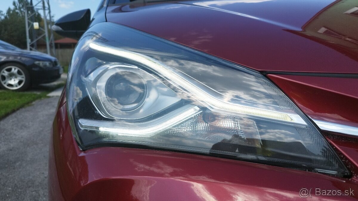 TOYOTA YARIS Selection, 1.5 VVT-iE, manuál 6-st., 70.100 km. - 3