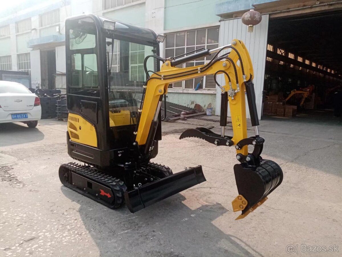 Nový minibager motor Kubota, 1,5t - 3