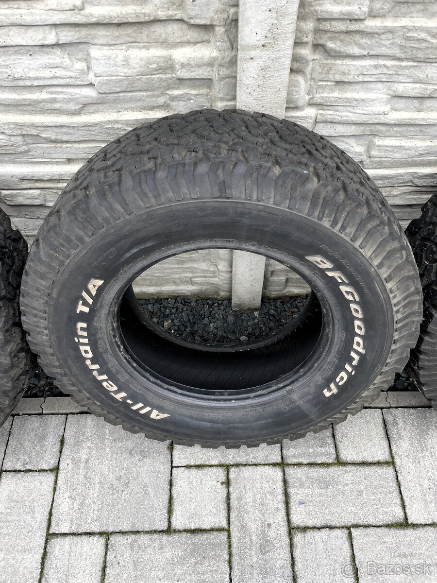 285/70 R17 BFGoodrich Off-Road - 3