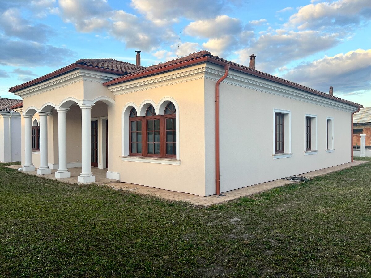 MODERNÝ priestranný rodinný dom - 3