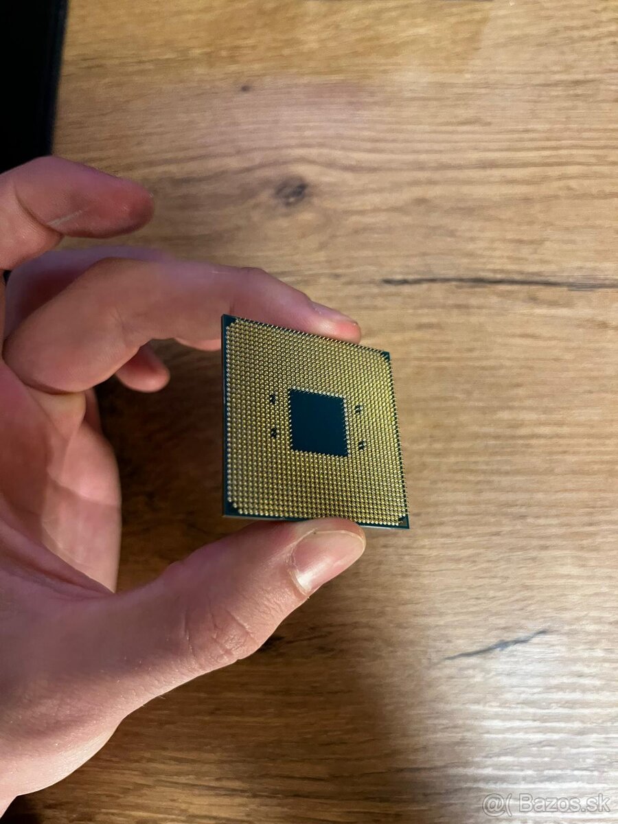Predám procesor AMD RYZEN 5 3600 - 3
