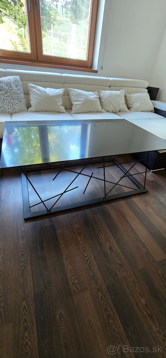 Predám dekoračný stolík - 3