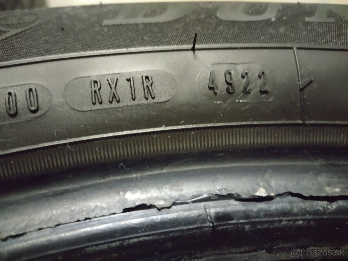 225/55 R17 101W celoročné - 3