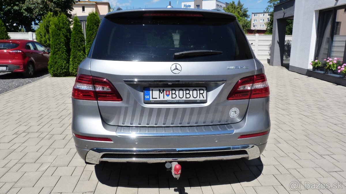 Mercedes-Benz ML 350 CDI BLUETEC 4 MATIC - 3