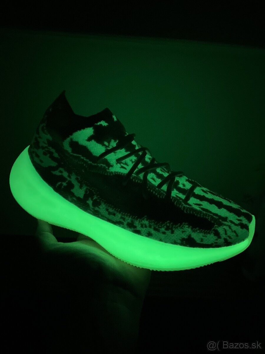 Yeezy Boost 380 farba calgo/calgo/calgo - 3