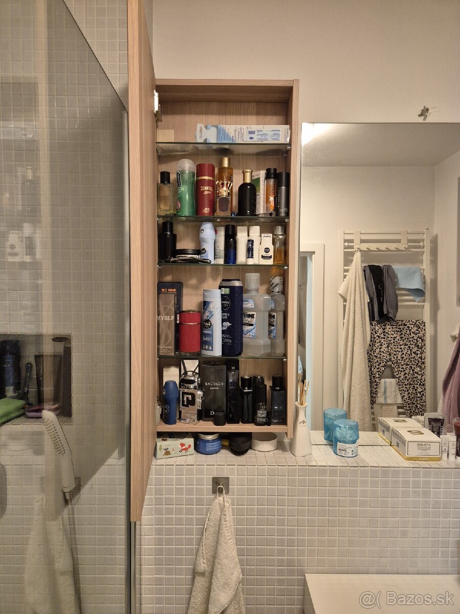 Kupelnova zostava - 3