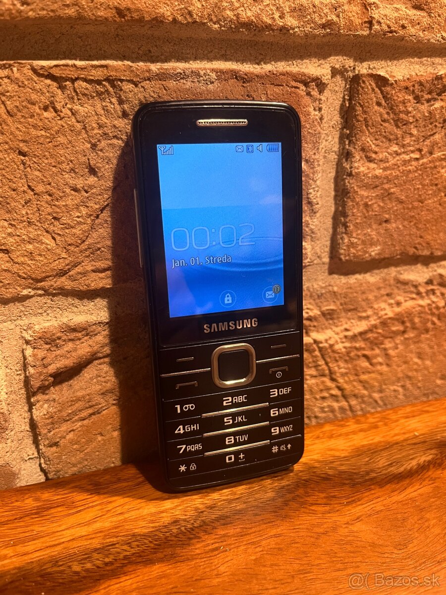 Samsung GT-S5610 tlačítkový mobil, nová baterka, krásny stav - 3