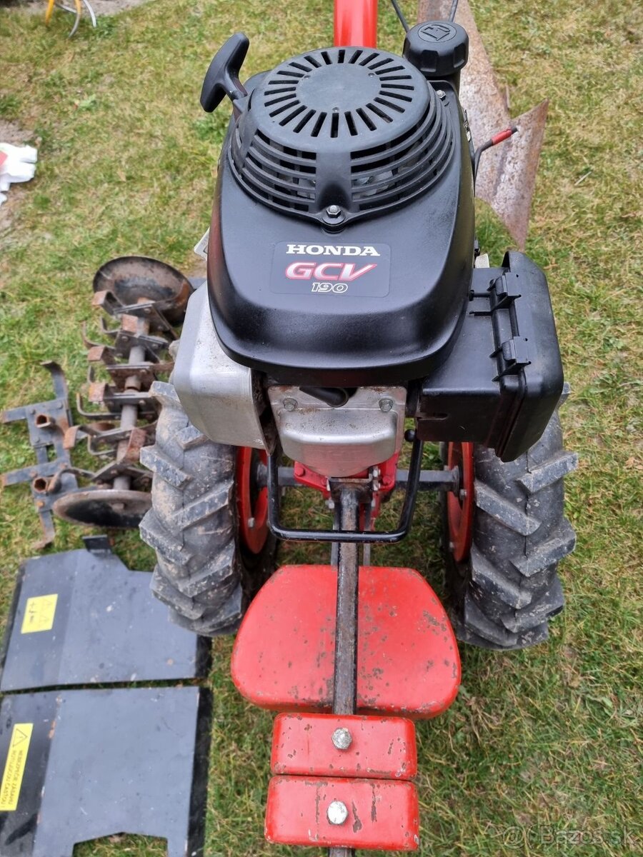Predám malotraktor Vari s motorom Honda. - 3