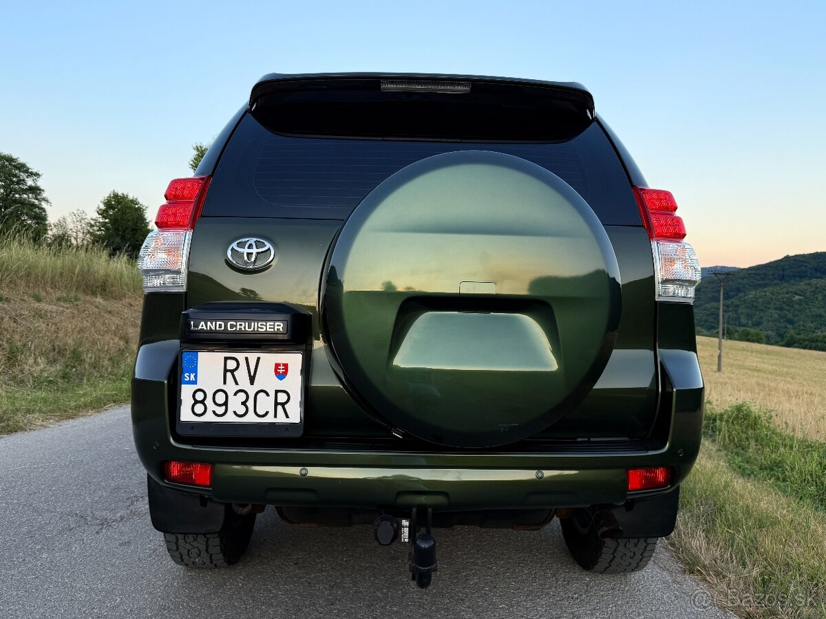 Land Cruiser - cena 24.900€