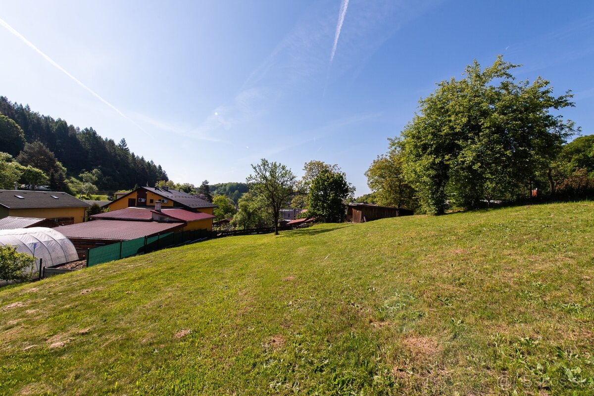 Exkluzívny pozemok – Stará Dúbrava | Slnečný, tichá ulica - 3