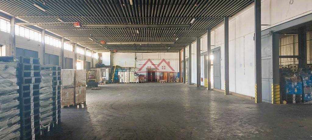 NA PRENÁJOM SKLAD 997 m2, KOŠICE - 3