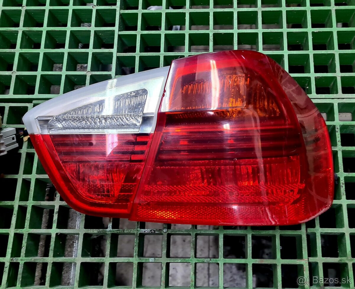 zadné svetla BMW E90 E90 2005-2008 - - 3
