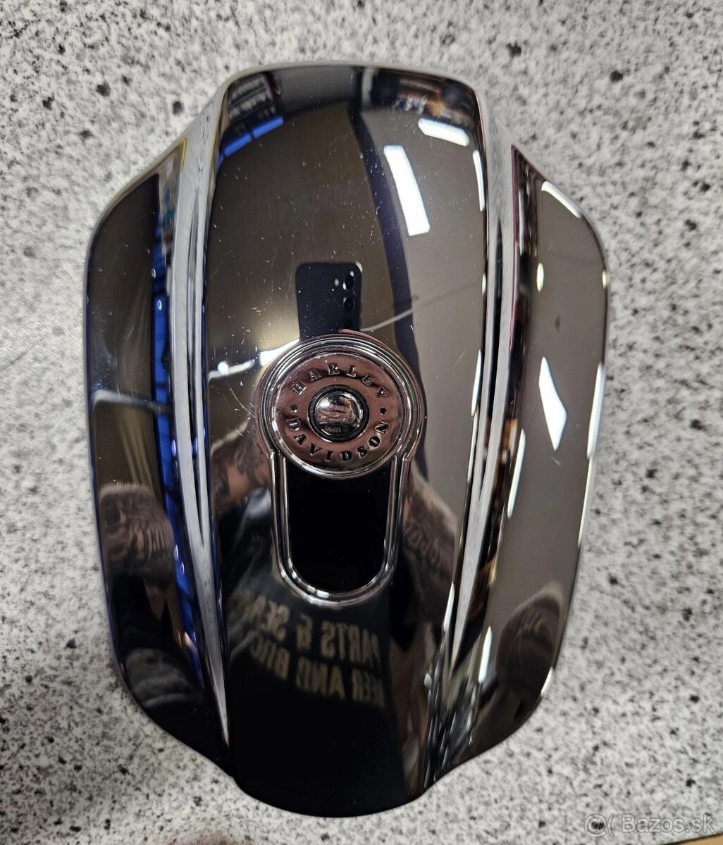 HARLEY DAVIDSON® BREAKOUT FXSB - 3