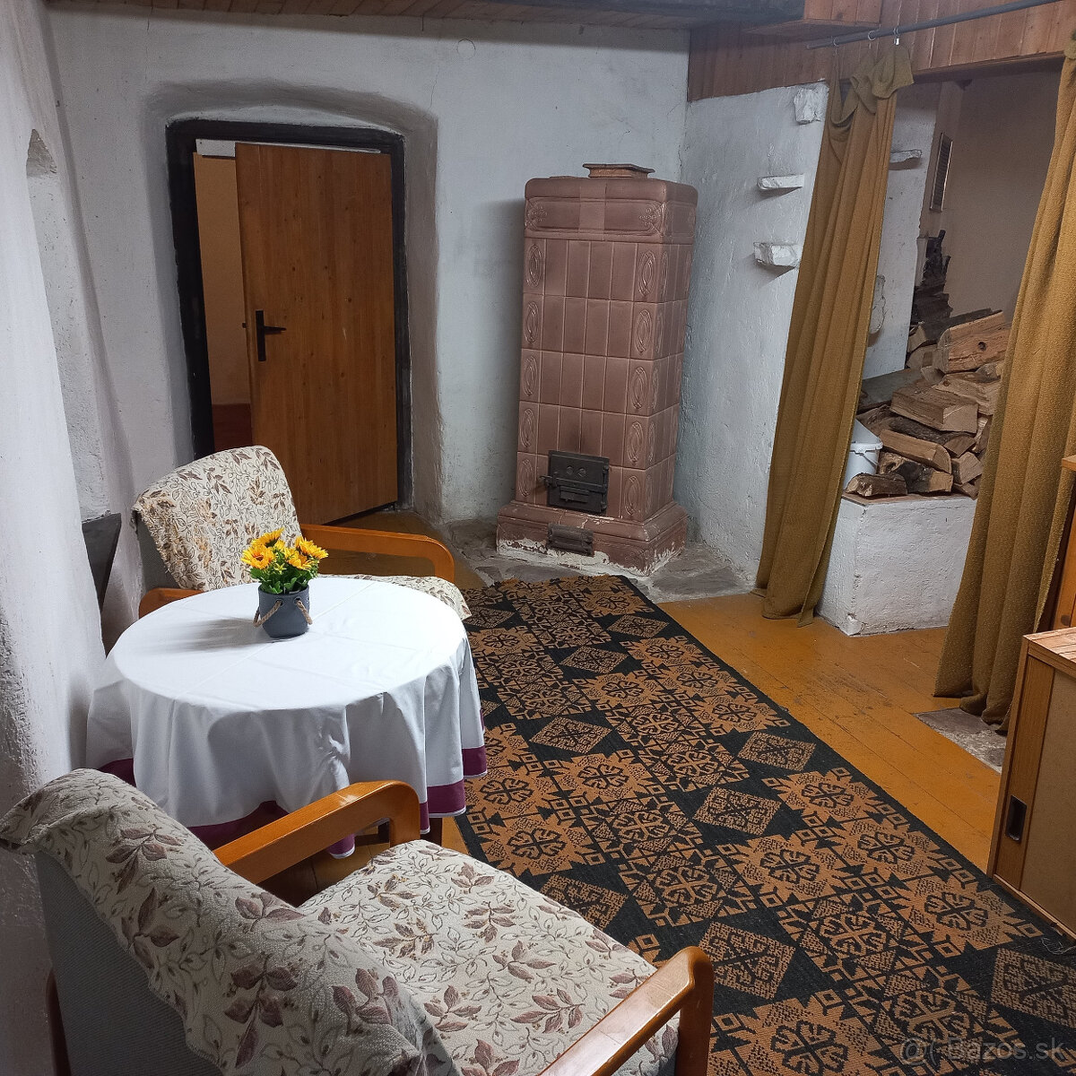 Chata v obci Turecká obklopená lesom - 3