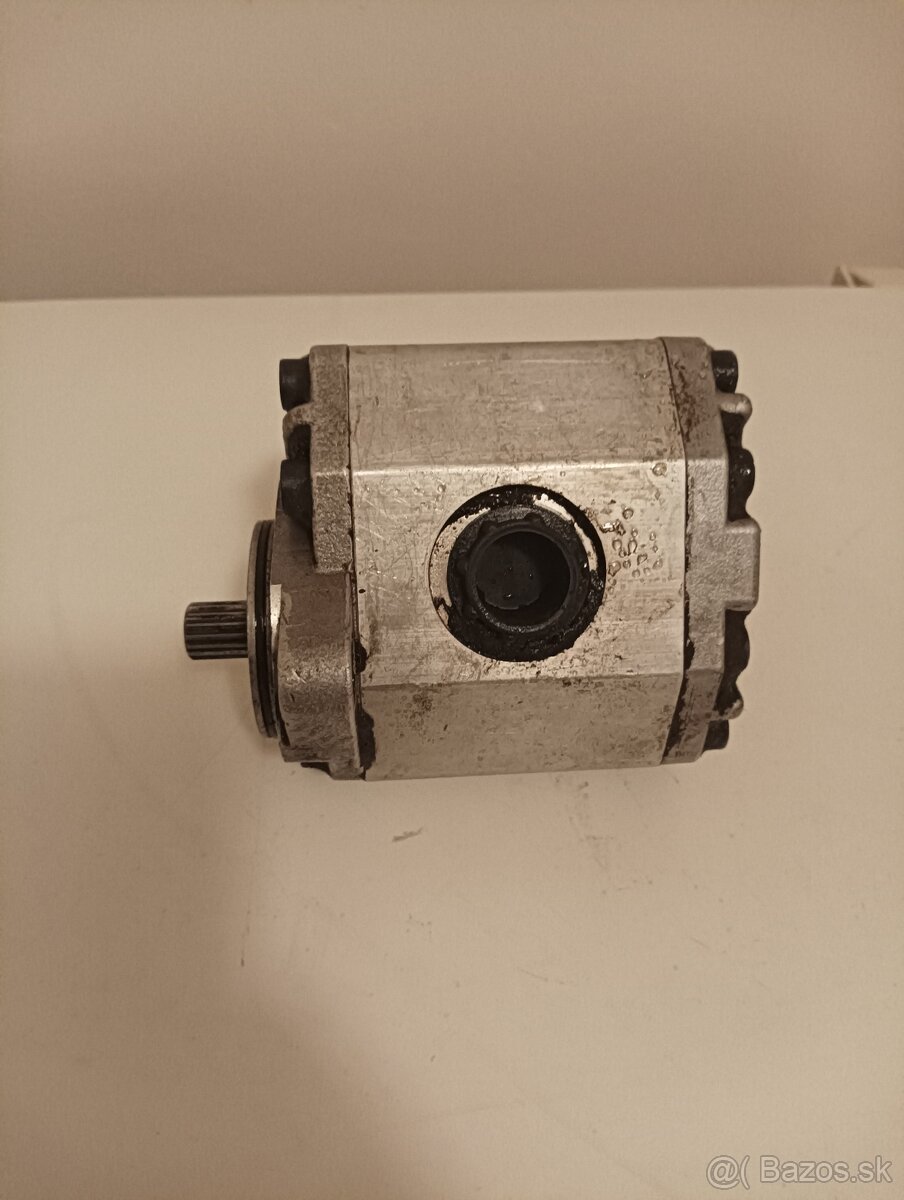 Hydraulicke čerpadlo zetor crystsl 8011 - 3