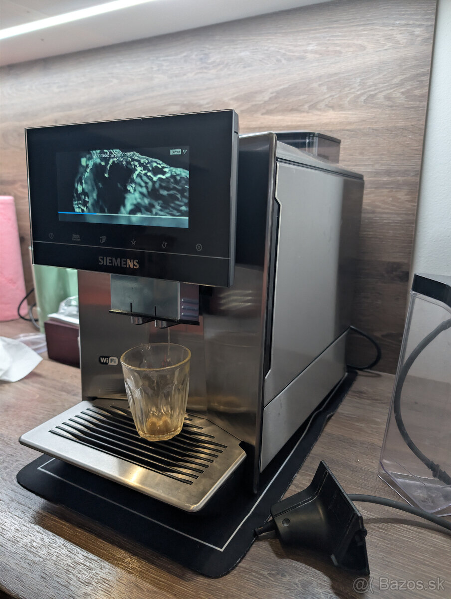 kávovar Siemens EQ990 - 3