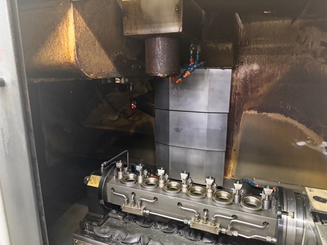 Obrábacie centrum F 400 - 3