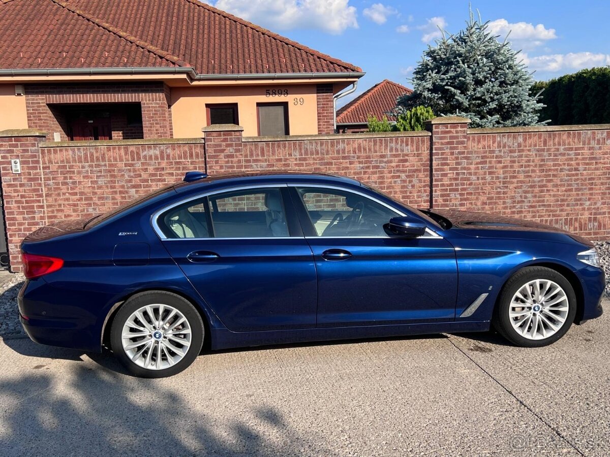 BMW 530e iPerformance Plugin hybrid 8 st. prevodovka - 3