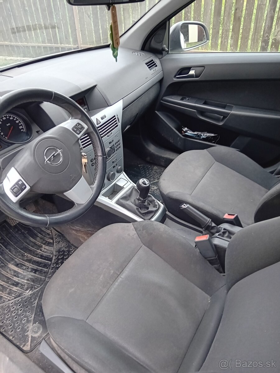 Opel Astra H 1.7CDTI - 3