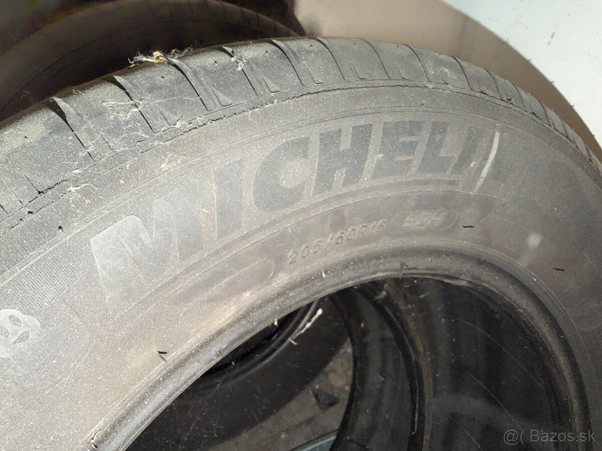 205/60r16 - 3