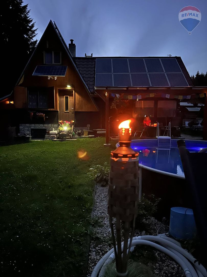 Záhrada s chatou v krásnom prostredí - 3