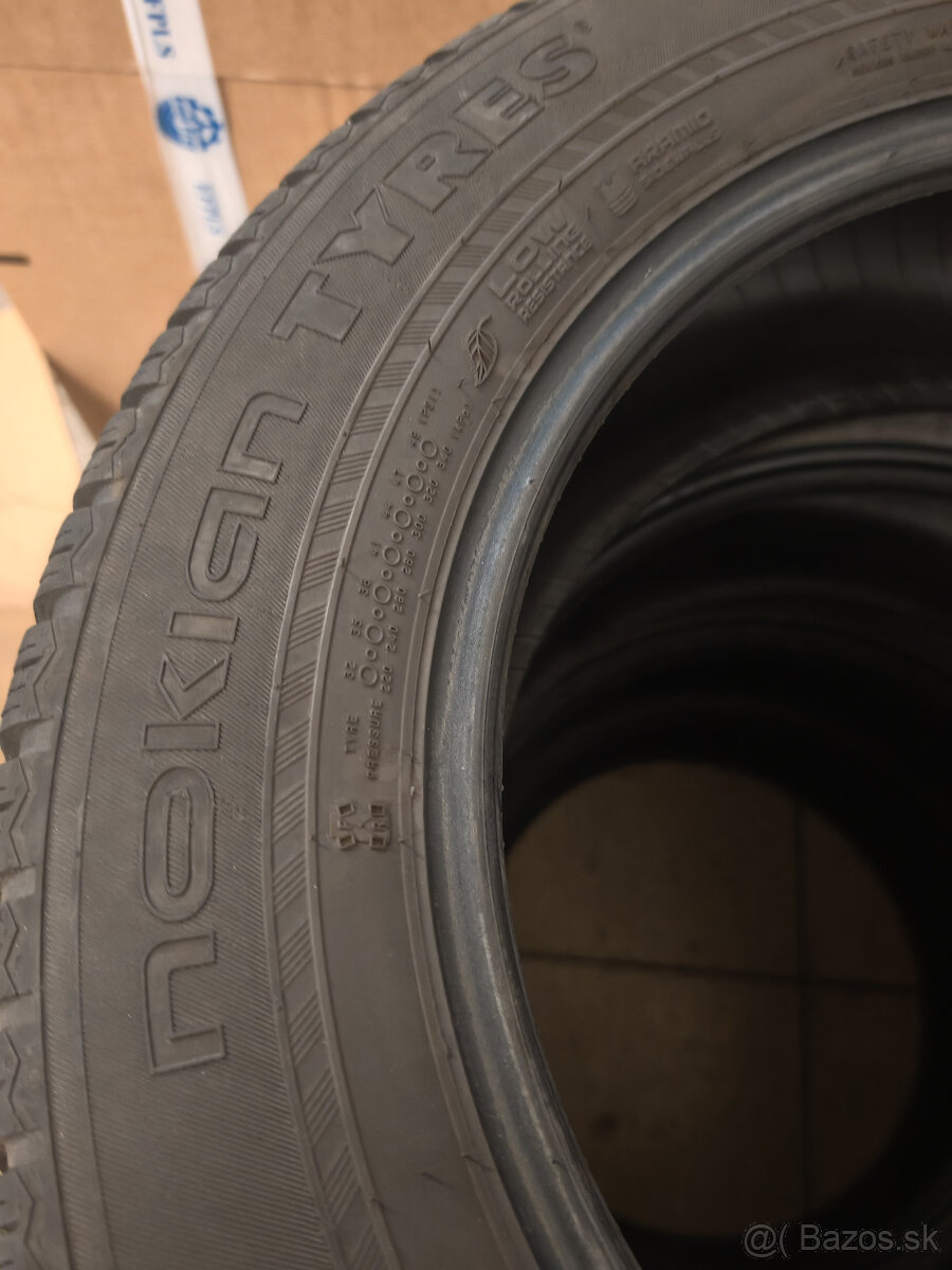 215/65R17 zimné Nokian - 3
