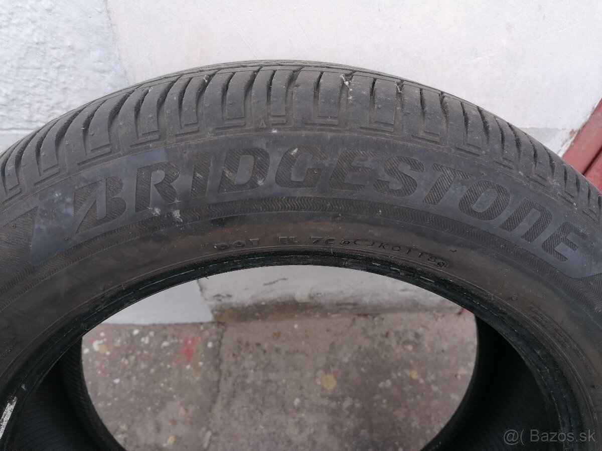 235/55 R 18 - 3