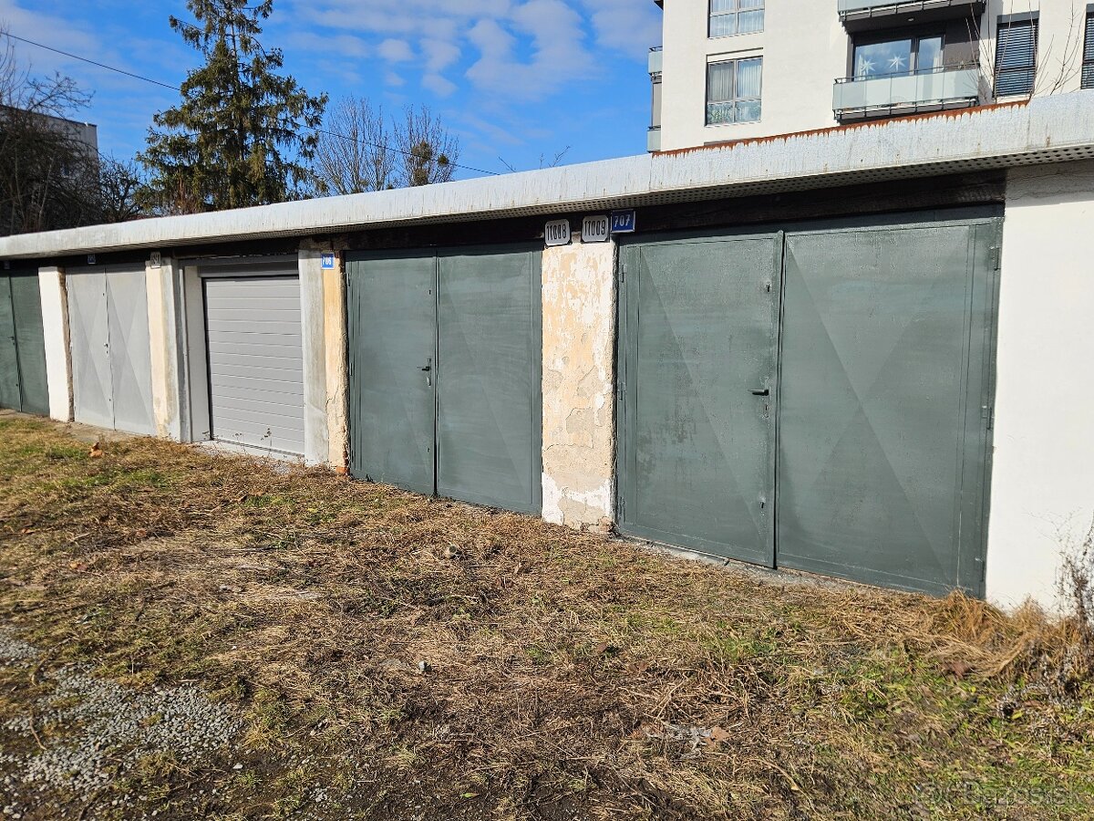 Predam dvoj garaz na sidlisku 2. - 3